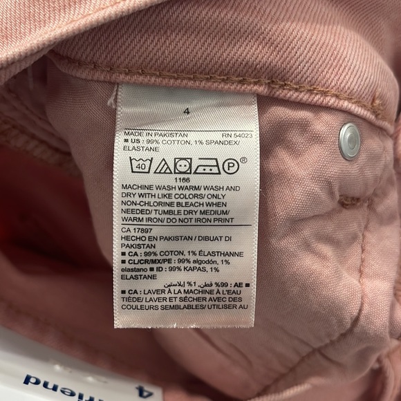 Women’s Old Navy size 4 light pink boyfriend mid rise jeans - Picture 8 of 8